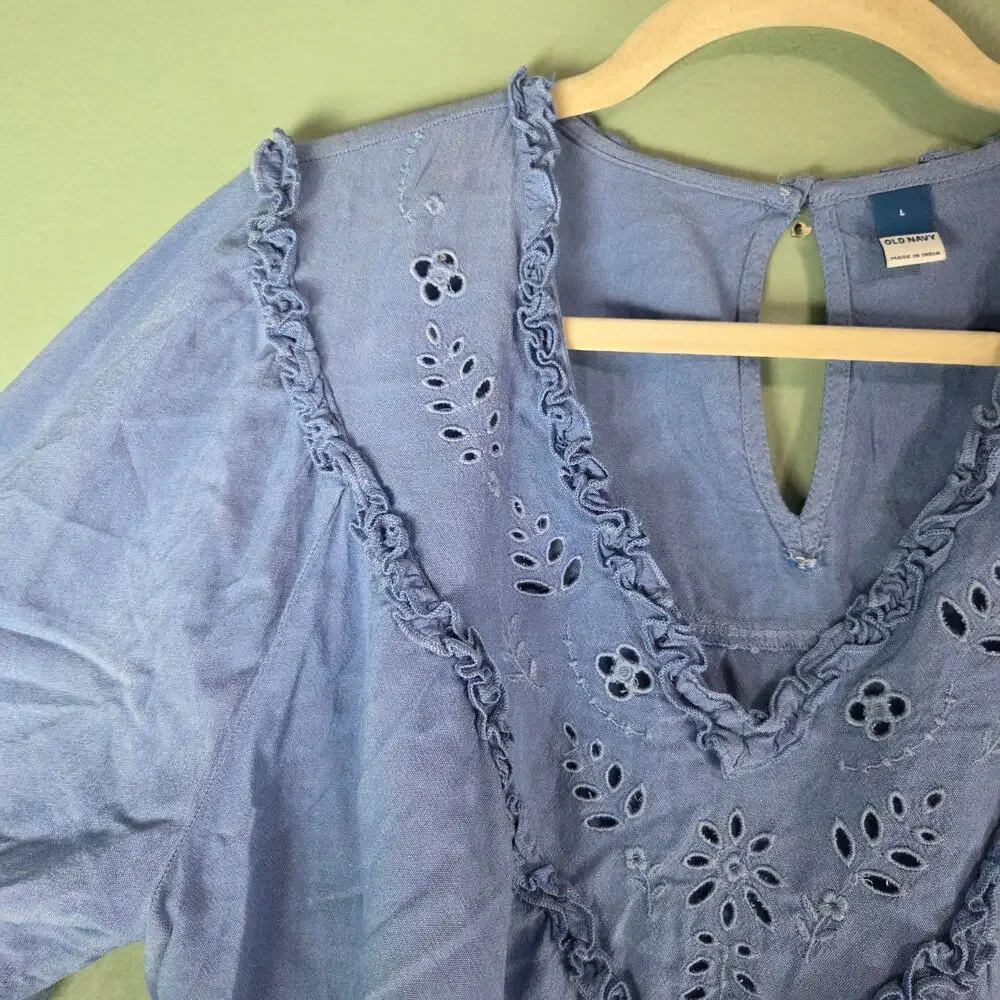 Old Navy Womens Cashmere Blue Oversized Ruffle Cutwork Short Sleeve Blouse Sz L